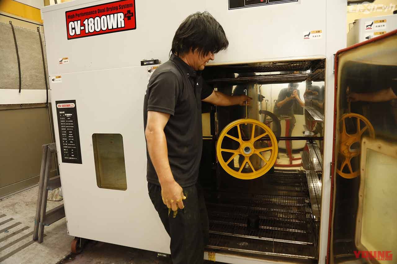 |酸化腐食しやすいマグネシウムホイールの再生術「マグリコート」で最善の下処理〈カーベック〉