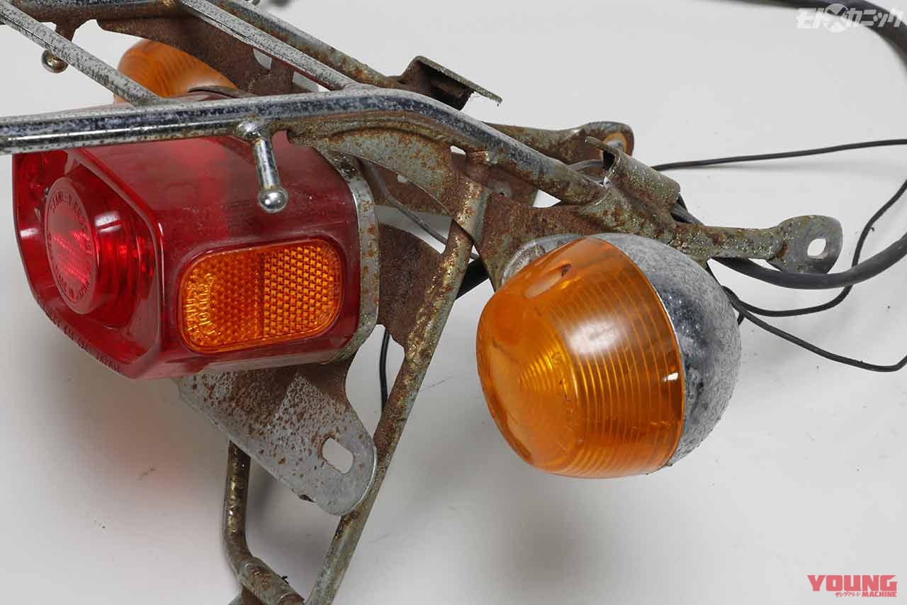 素材を傷つけにくい重曹メディアでクロームめっきのサビをクリーニング〈EZブラスト〉|素材を傷つけにくい重曹メディアでクロームめっきのサビをクリーニング〈EZブラスト〉