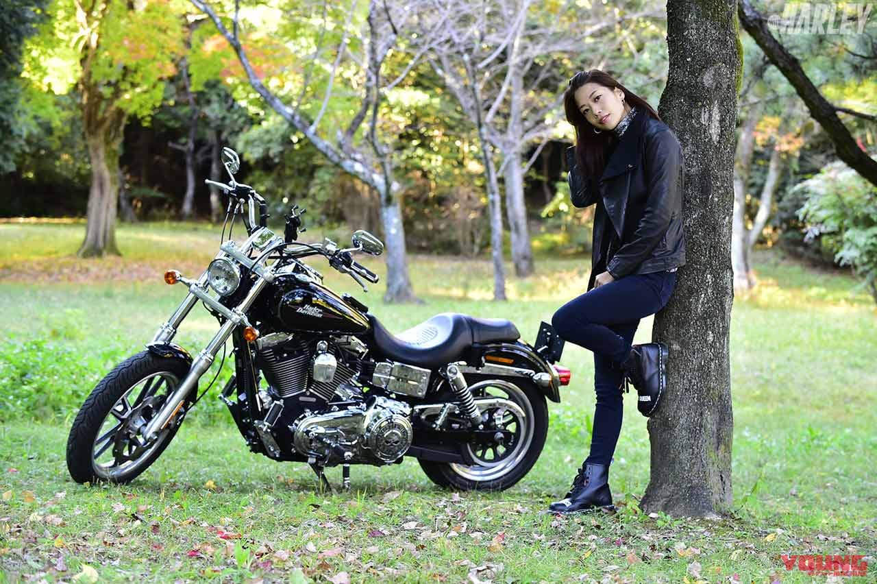 ダイナローライダーと真緒ちゃん|ダイナローライダーは狙い目絶版ビッグツイン【アスファルトカウガール中嶋真緒ちゃん所有】