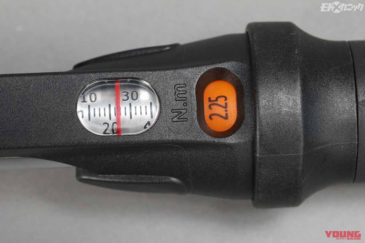 |読み取りやすい目盛りとオーソドックスな操作性で人気のプレセット型トルクレンチ〈KTC〉