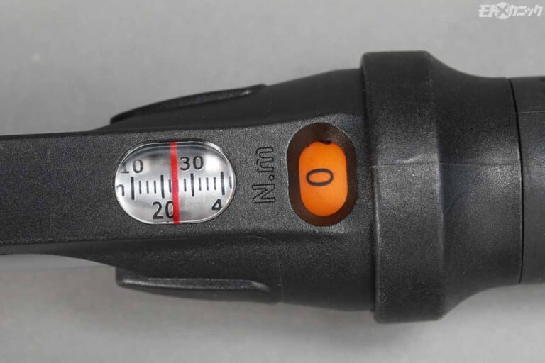 KTC 9.5sq.プレセット型トルクレンチ GW050-03|読み取りやすい目盛りとオーソドックスな操作性で人気のプレセット型トルクレンチ〈KTC〉