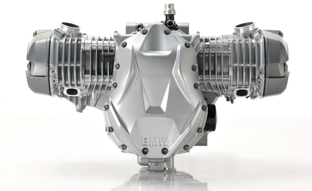 |バイク選びはエンジンで決まる?! 今さら聞けない『気筒数とクランク位相』の話