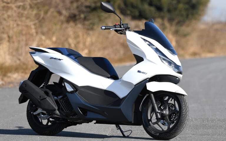 ホンダ PCX e:HEV|ホンダPCX e:HEV試乗インプレッション【国内で希少なハイブリッド原付二種スクーター】