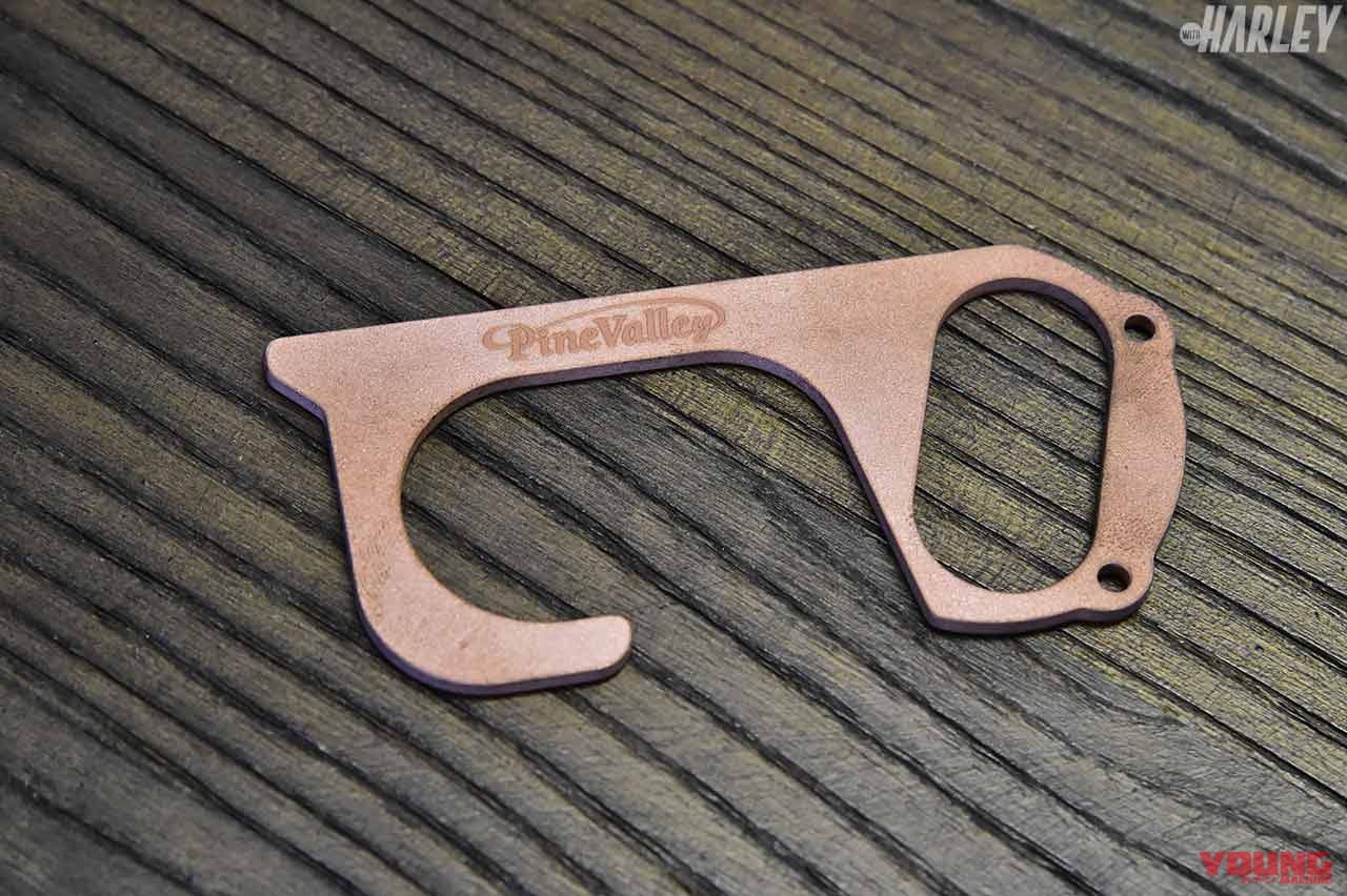 パインバレーオリジナル フロッグ アシストフック|バイク女子インスタグラマー・ルリコがパインバレー突撃取材【最新人気アイテム一挙紹介】