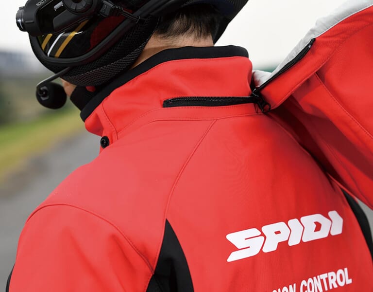 スピーディ フーディーアーマーH2 OUT|スピーディ フーディーアーマーH2OUT試用インプレッション【透湿防水で通年着用OK】