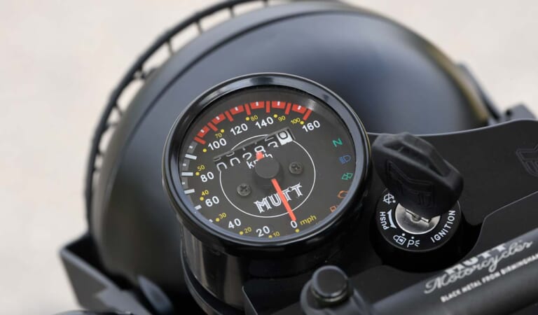 マットモーターサイクルズ アキタ250|マットモーターサイクルズ アキタ250試乗インプレ【単車と呼ぶにふさわしい素の走りと外観】