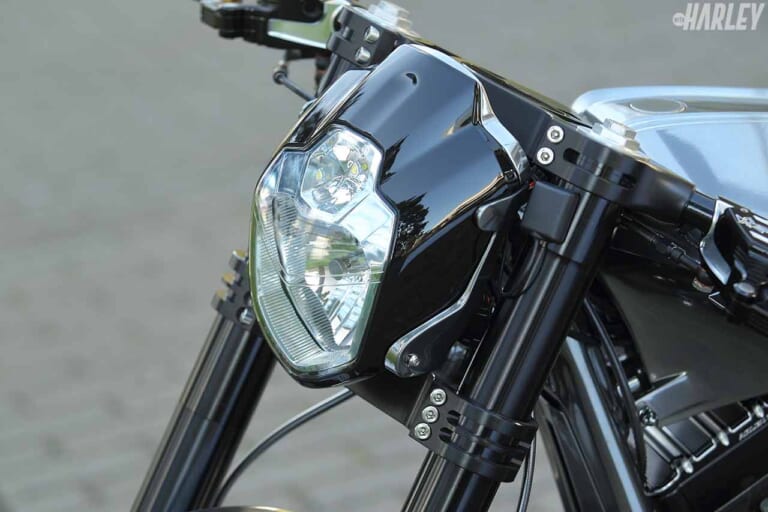 ハーレーカスタム|トライジャ ジャスティス|妥協なき品質で真っ当に”走り”を追求したハーレーカスタムの”正義”〈トライジャ ジャスティス〉