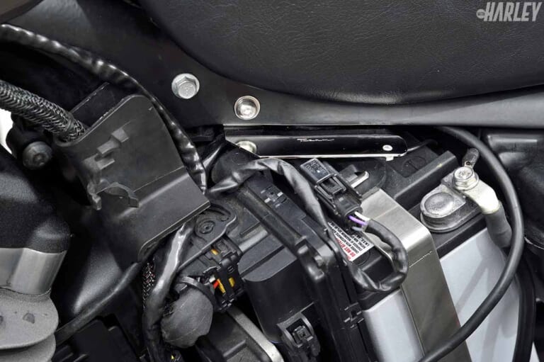 トランプサイクル スポーツスター用サイドカバーマウントキット|ハーレー用H4ヘッドライト&サイドカバーマウントキット〈トランプサイクルオリジナル〉