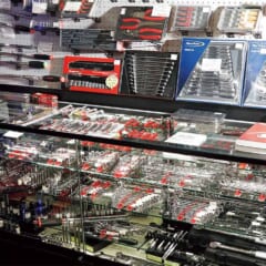 ワールドインポートツールズ横浜店内
