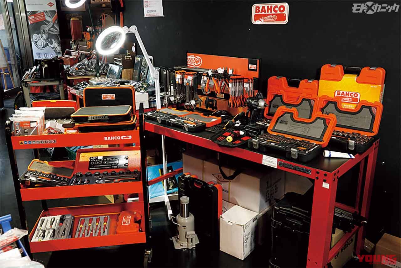 |店舗内を埋め尽くす世界中の工具を手に取って迷う”喜び”〈ワールドインポートツールズ横浜〉