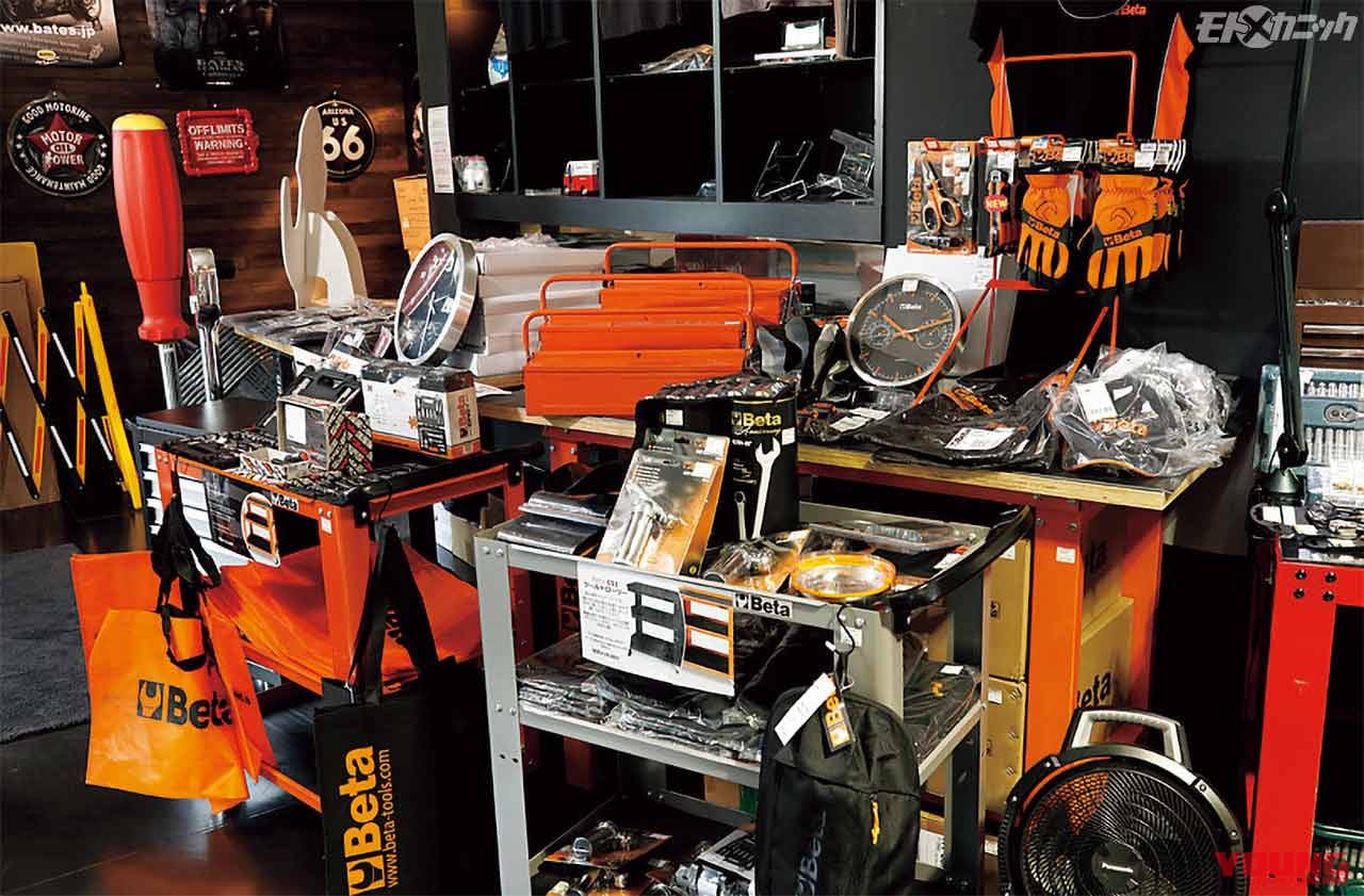 |店舗内を埋め尽くす世界中の工具を手に取って迷う”喜び”〈ワールドインポートツールズ横浜〉