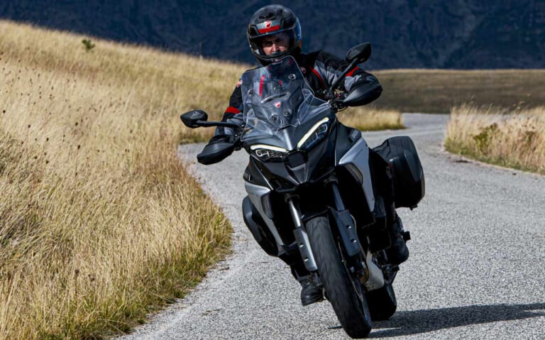 ドゥカティ ムルティストラーダV4は最新技術の集合体|ドゥカティ ムルティストラーダV4は最新技術の集合体【レーダー防衛/羽根/スカイフック】