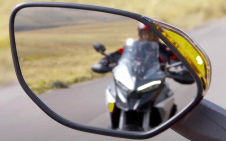 ドゥカティ ムルティストラーダV4は最新技術の集合体|ドゥカティ ムルティストラーダV4は最新技術の集合体【レーダー防衛/羽根/スカイフック】