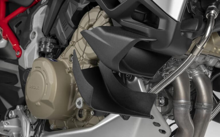 ドゥカティ ムルティストラーダV4は最新技術の集合体|ドゥカティ ムルティストラーダV4は最新技術の集合体【レーダー防衛/羽根/スカイフック】