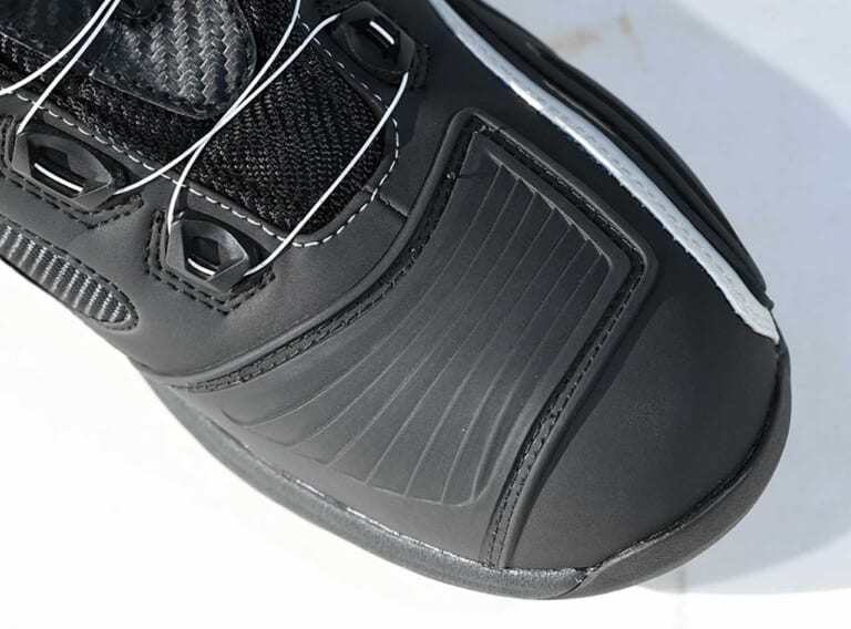 新世代の透湿防水ライディグシューズ「エルフ S17」登場|新世代の透湿防水ライディグシューズ「エルフ S17」登場【最新BOA®フィットシステム採用】