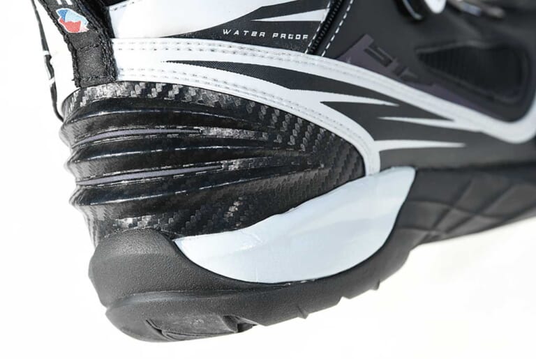 新世代の透湿防水ライディグシューズ「エルフ S17」登場|新世代の透湿防水ライディグシューズ「エルフ S17」登場【最新BOA®フィットシステム採用】
