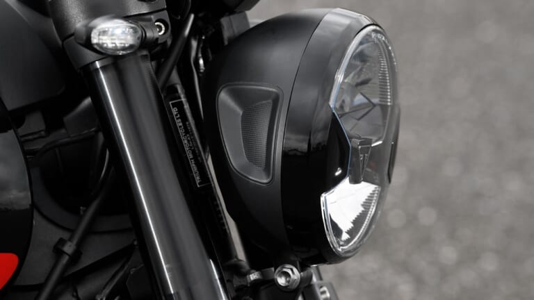 トライアンフ トライデント660|トライアンフ新型トライデント660徹底チェック【期待の3気筒ミドルネイキッド|インプレ動画あり】