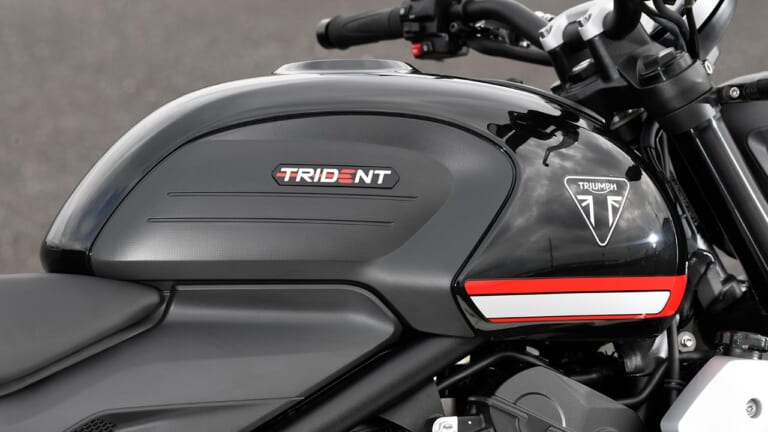 トライアンフ トライデント660|トライアンフ新型トライデント660徹底チェック【期待の3気筒ミドルネイキッド|インプレ動画あり】