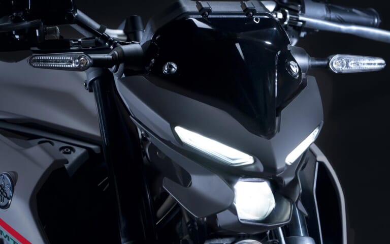 '21ヤマハMT-03の新色は最新MT系のストームフルオを踏襲|’21ヤマハMT-03の新色は最新MT系のストームフルオを踏襲【より過激なイメージに】