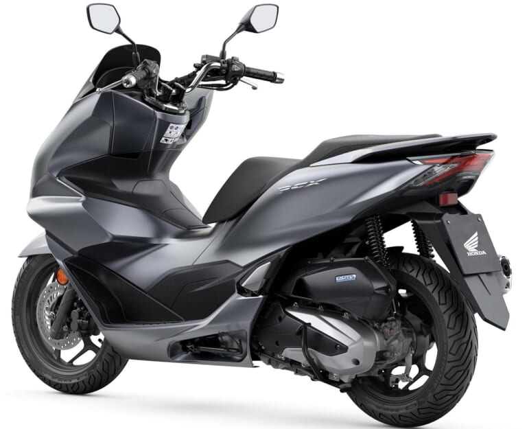 新型ホンダPCX(125)は4バルブ化+トラコンでほぼ全面的に刷新|まもなく発売!新型ホンダPCX(125)は4バルブ化+トラコンでほぼ全面的に刷新