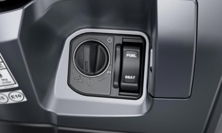 新型ホンダPCX(125)は4バルブ化+トラコンでほぼ全面的に刷新|まもなく発売!新型ホンダPCX(125)は4バルブ化+トラコンでほぼ全面的に刷新