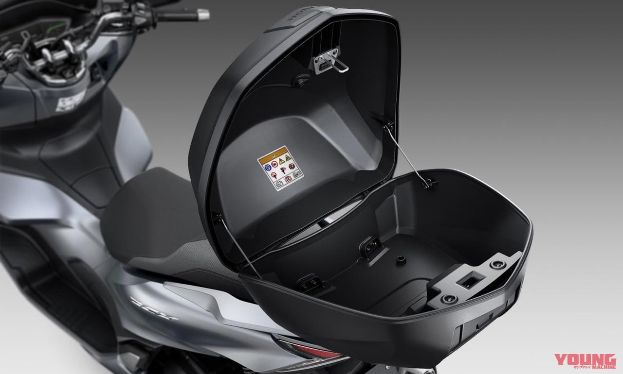 |まもなく発売!新型ホンダPCX(125)は4バルブ化+トラコンでほぼ全面的に刷新