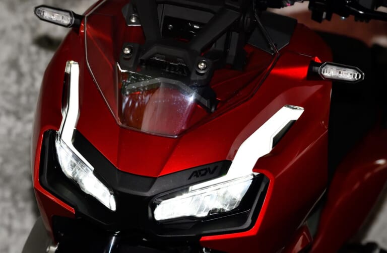 '21ホンダADV150の国内カラー展開はタイ仕様から派生!?|’21ホンダADV150の国内カラー展開はタイ仕様から派生!?【金ホイールで質感アップ】
