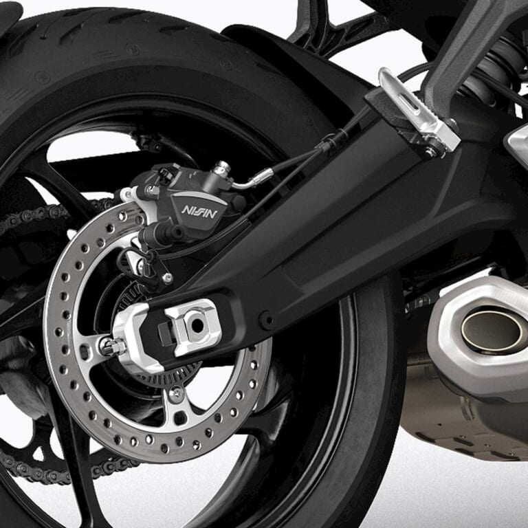 新型トライアンフ トライデント660はお手頃97.9万円|新型トライアンフ トライデント660はお手頃97.9万円【日本車キラーの英国ロードスター】