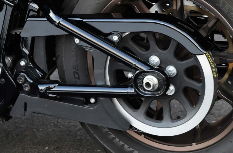 ハーレーダビッドソン ローライダーS|BMW R18試乗インプレッション〈vs ハーレー ローライダーS 独米クルーザー対決〉