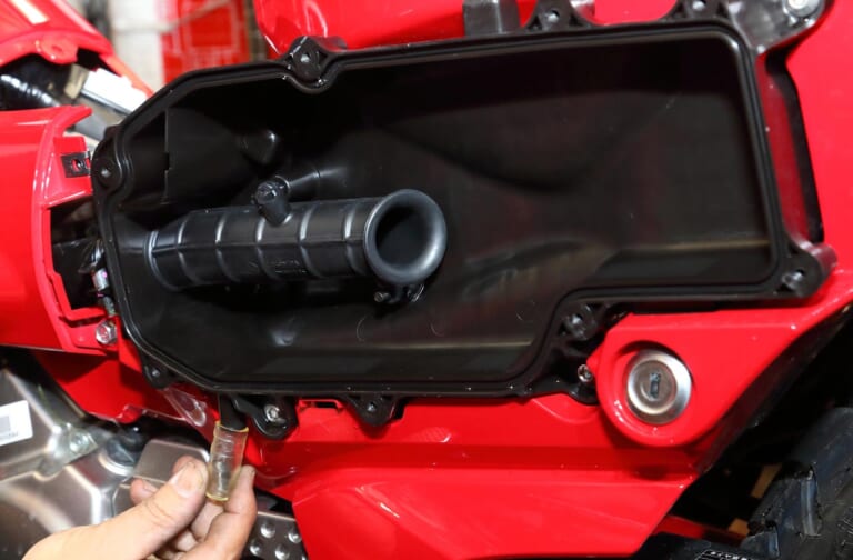 水中走行実験後のCT125ハンターカブ分解点検|水中走行実験後のCT125ハンターカブを分解点検してみた【診断結果は…オールセーフ!】