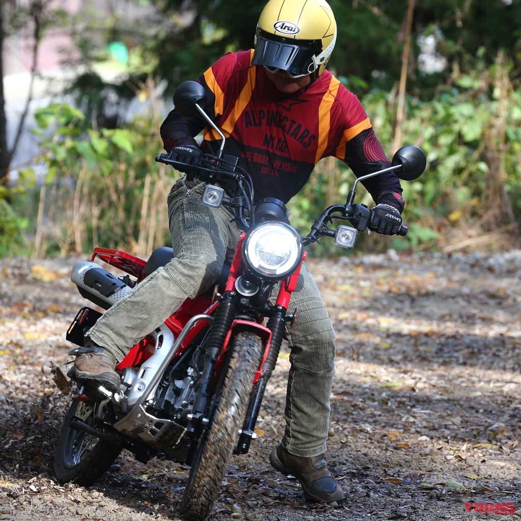 Ct125ハンターカブは格段に高い車体性能でオフロードも力強く走破 ダートもござれ Webヤングマシン 最新バイク情報 Ct125ハンターカブは格段に高い車体性能でオフロードも力強く走破 ダートもござれ Webヤングマシン 最新バイク情報
