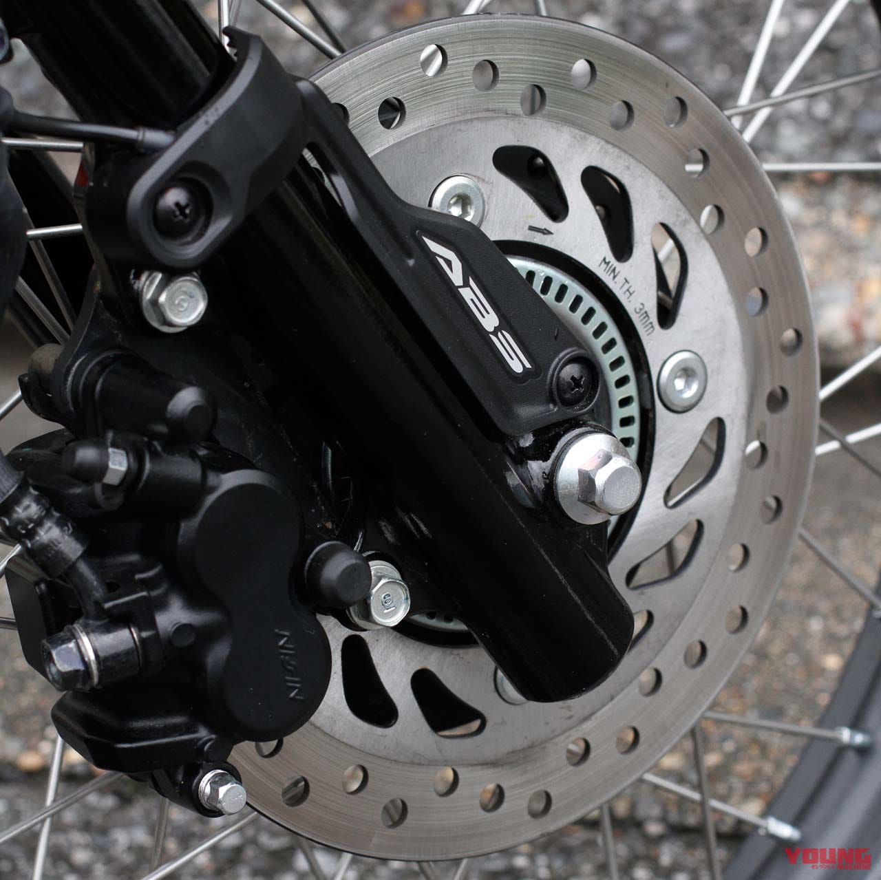 |CT125ハンターカブは格段に高い車体性能でオフロードも力強く走破【ダートもござれ!】