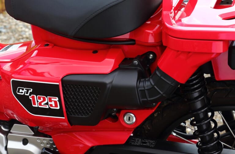 ホンダCT125ハンターカブ×先代CT110比較|ホンダCT125ハンターカブを先代CT110と比べてみた【似て非なる圧倒的な走行性能】