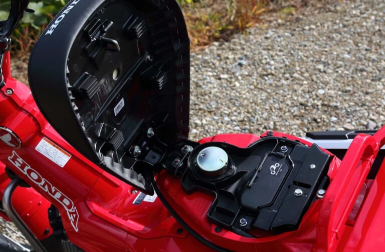 ホンダCT125ハンターカブ×先代CT110比較|ホンダCT125ハンターカブを先代CT110と比べてみた【似て非なる圧倒的な走行性能】