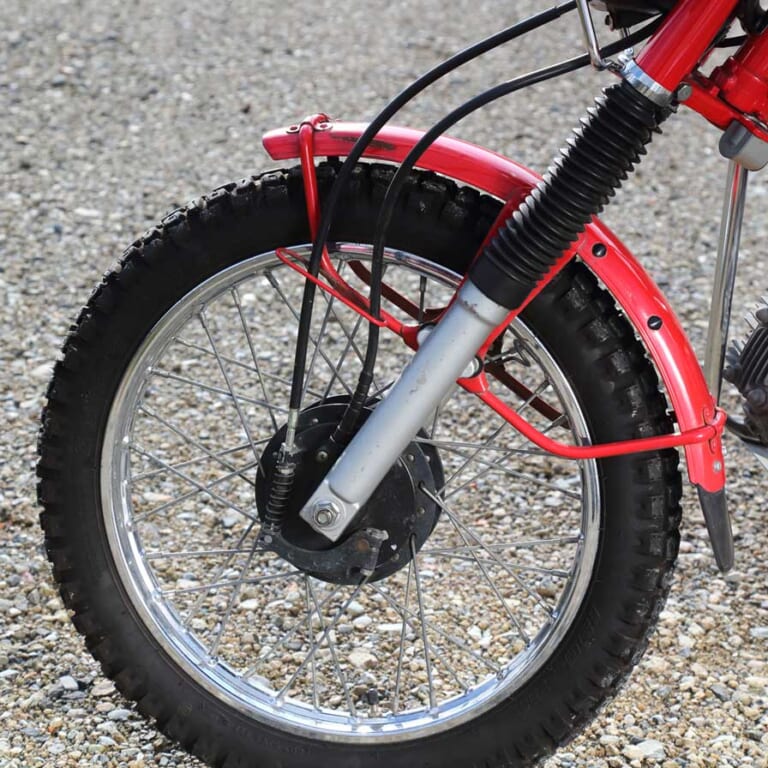 ホンダCT125ハンターカブ×先代CT110比較|ホンダCT125ハンターカブを先代CT110と比べてみた【似て非なる圧倒的な走行性能】