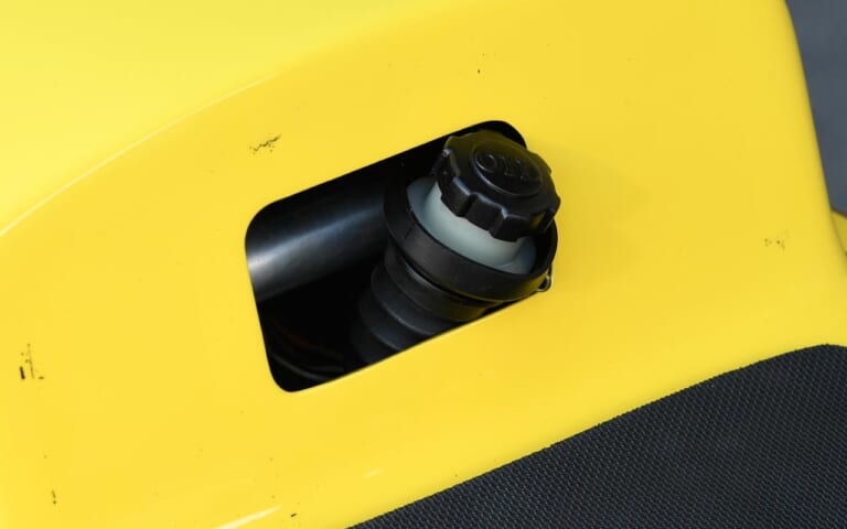 TT-F1ワークスXR45当時の外装をまとった究極ガンマ〈ケンツスポーツRG500Γ〉|TT-F1ワークスXR45当時の外装をまとった究極ガンマ〈ケンツスポーツRG500Γ〉