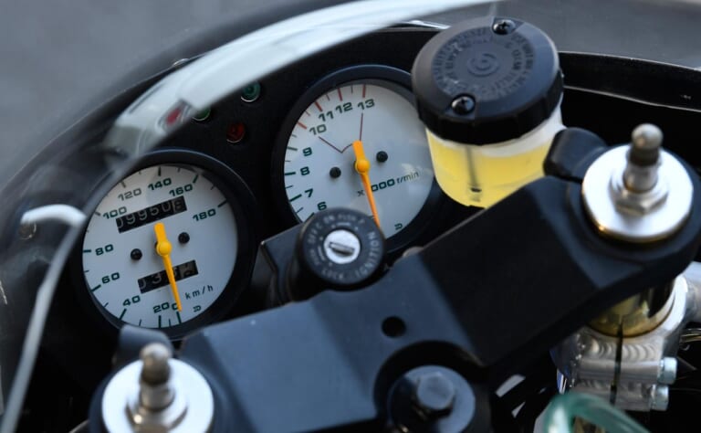 ケンツスポーツRGV-Γ500(XR74)レプリカ|TT-F1ワークスXR45当時の外装をまとった究極ガンマ〈ケンツスポーツRG500Γ〉