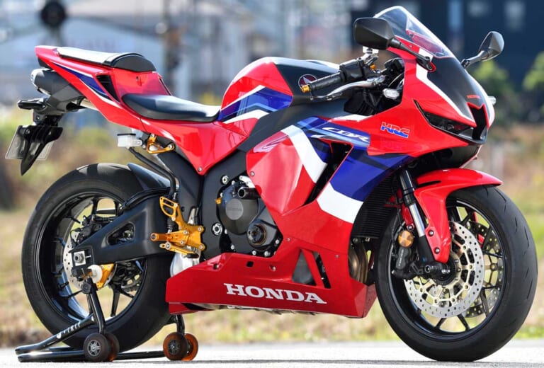 CBR600RRベビーフェイスカスタム【勝つための性能を引き出す最新パーツを装着】|CBR600RRベビーフェイスカスタム【勝つための性能を引き出す最新パーツを装着】