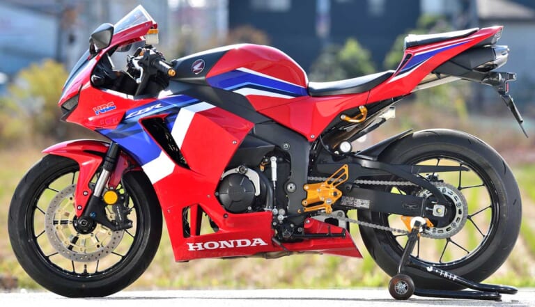 CBR600RRベビーフェイスカスタム|CBR600RRベビーフェイスカスタム【勝つための性能を引き出す最新パーツを装着】