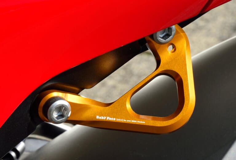ベビーフェイスCBR600RR|レーシングフック|CBR600RRベビーフェイスカスタム【勝つための性能を引き出す最新パーツを装着】