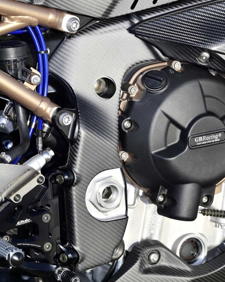 モトサロンS1000RRカスタム【世界中から厳選されたパーツでスポーツ性と高級感を両立】|モトサロンS1000RRカスタム【世界中から厳選されたパーツでスポーツ性と高級感を両立】