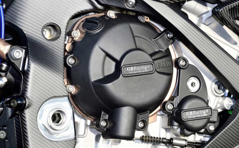 モトサロンS1000RRカスタム【世界中から厳選されたパーツでスポーツ性と高級感を両立】|モトサロンS1000RRカスタム【世界中から厳選されたパーツでスポーツ性と高級感を両立】