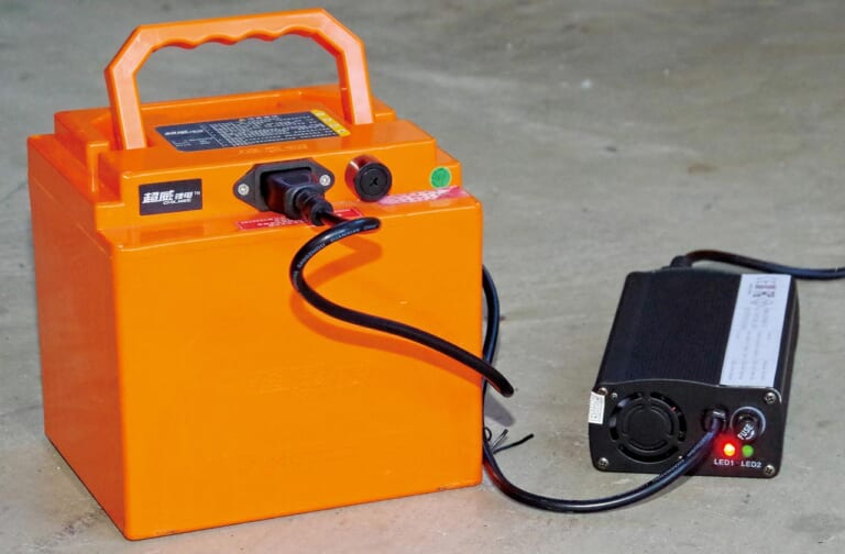 20万円切りの電動バイク・アクセス スイーツN|20万円を切るおシャレな電動バイク・スイーツN【灯火類&メッキパーツがキラキラ感を演出】