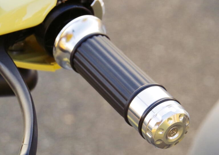 20万円切りの電動バイク・アクセス スイーツN|20万円を切るおシャレな電動バイク・スイーツN【灯火類&メッキパーツがキラキラ感を演出】