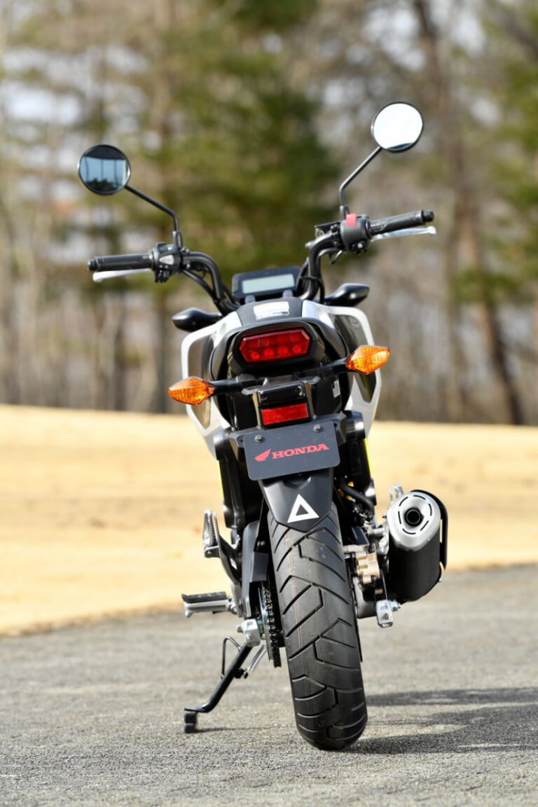 ホンダ グロム|国内モデル登場! 新エンジンに5速MTのホンダ新型「グロム」WEBイベント出展車両を撮影