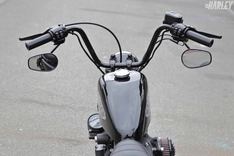 ハンドルはGW製エイプバー・ワイド|’94XL1200Xスポーツスターフォーティエイト×ハーレー伝統”4カム”カスタム