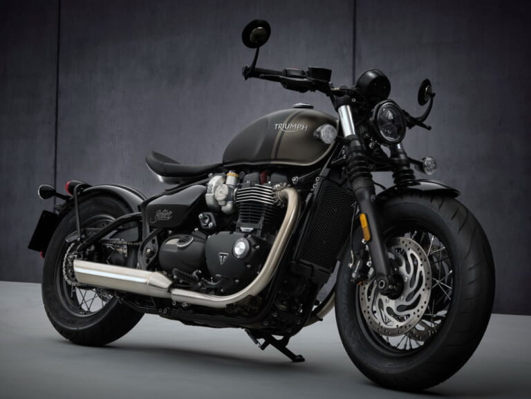 トライアンフ ボンネビルボバー|2021新車バイクラインナップ|外国車|トライアンフ2021新車バイクラインナップ〈#2:モダンクラシック〉ボンネビル etc.