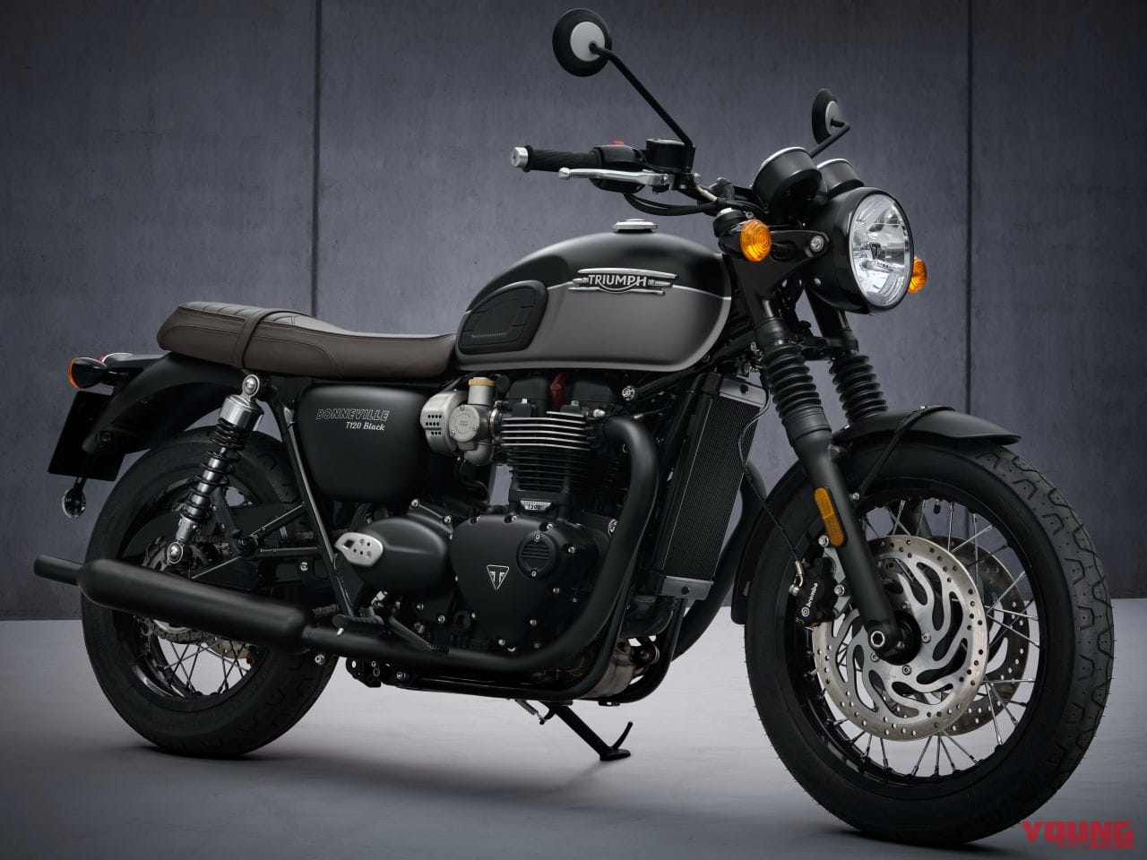 トライアンフ ボンネビルT120ブラック|2021新車バイクラインナップ|外国車|トライアンフ2021新車バイクラインナップ〈#2:モダンクラシック〉ボンネビル etc.