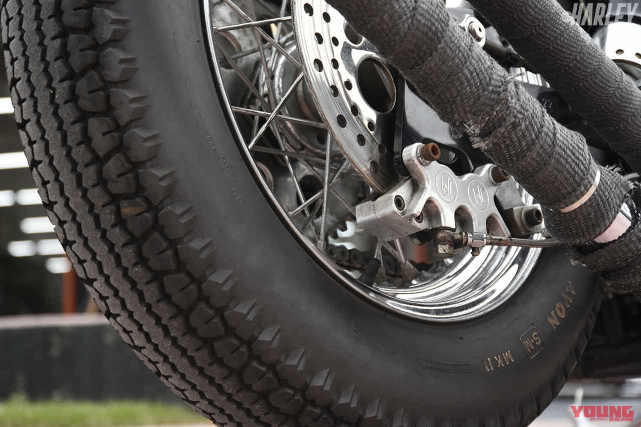 |ストックの1200エンジン&ノーマルフレームを生かした’78ハーレーFLHカスタム