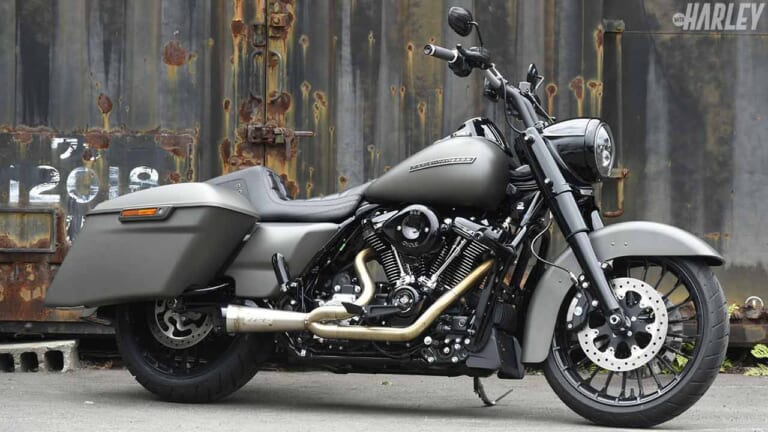 グリーミングワークス XL1200XとS&Fのロードキングスペシャル|ハーレー’18FLHRXS107ロードキングスペシャルカスタム【気持ち良い伸びを追求】